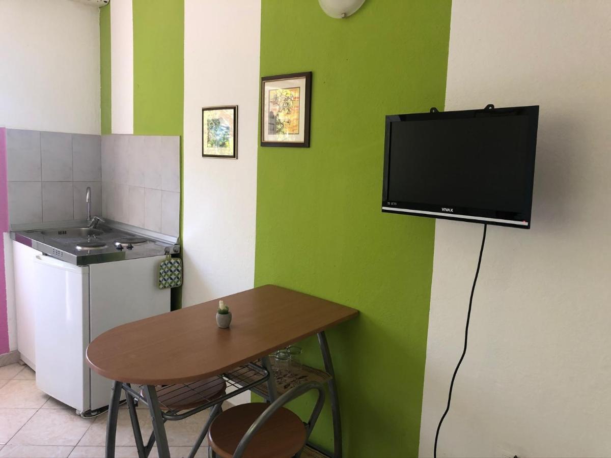 Family Stakic Apartment Baška Voda Екстериор снимка